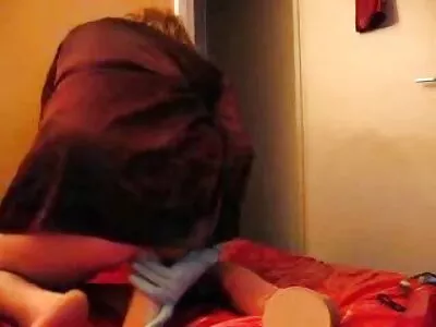 Süßes reife damen porno Küken reitet einen Schwanz