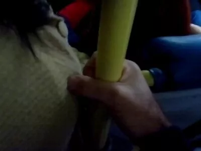 Ein Dildo wird in kostenlose sexfilme mit reifen frauen eine Muschi geschoben