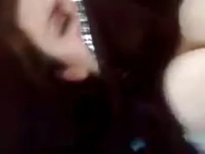Heiße rothaarige Frau lutscht oldieporno kostenlos meinen Schwanz
